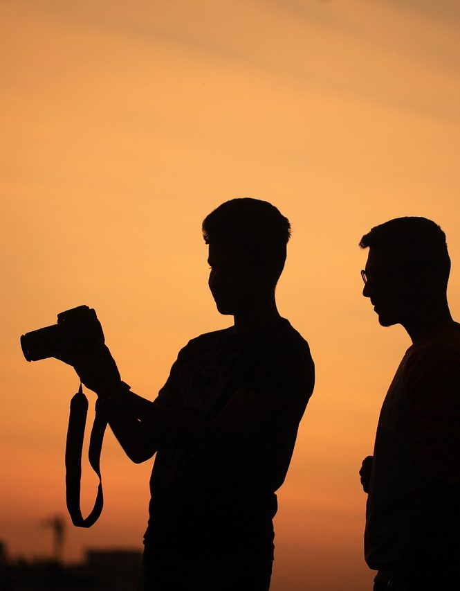 men, silhouettes, camera-1777352.jpg